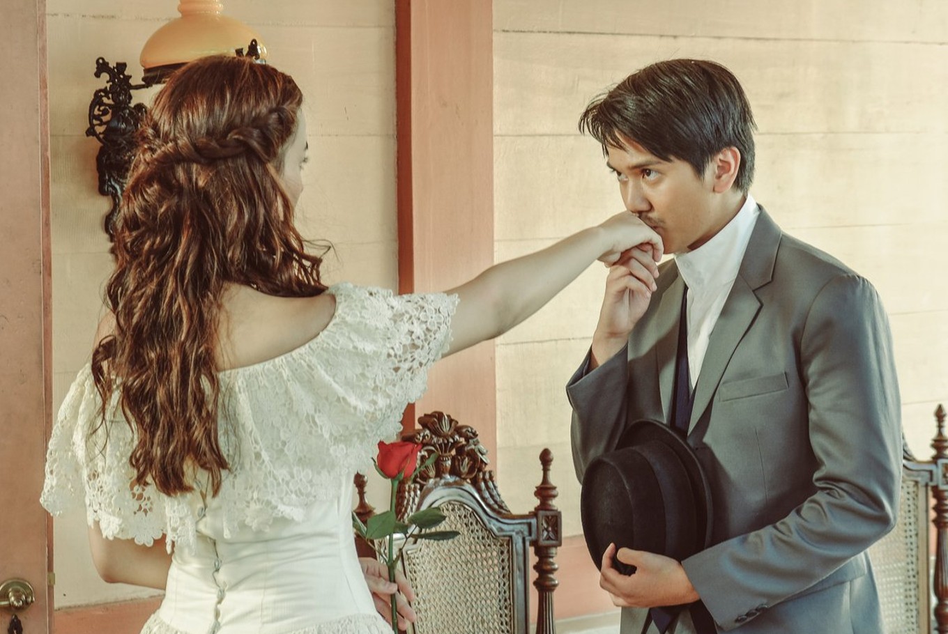 Foto Teaser Film Bumi Manusia Tampilkan Tokoh Minke Versi Iqbaal Ramadhan